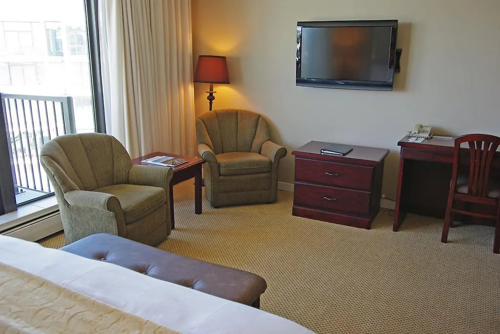 Doubletree By Hilton Hotel & Suites Victoria